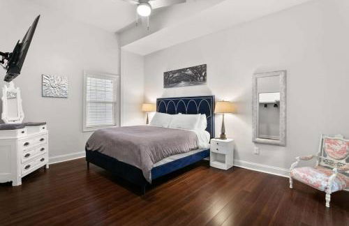 Modern pristine stunning 2BD Garden District Apt - Foto 3