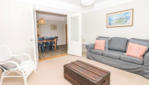 Cool Stone Cottage - Photo 5