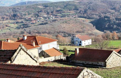 Charming House in Paredes do Rio with Mountain View - Foto 2