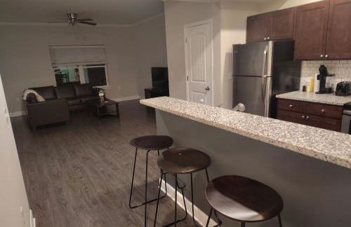 Modern Comfort and Resort Style Living Near CU - Foto 24