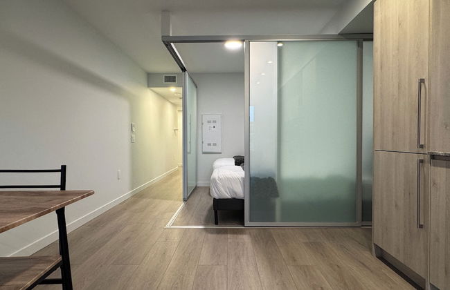 Silverstone Downtown Long-Term stay - Photo 16