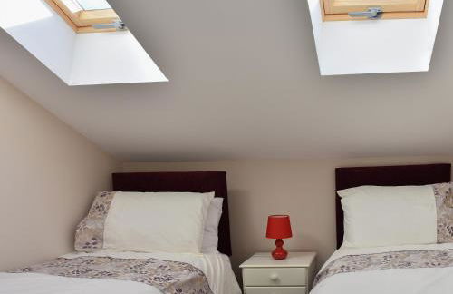 Blacksmith's Cottage - Photo 10