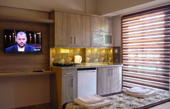 Street61 Studios - Photo 23