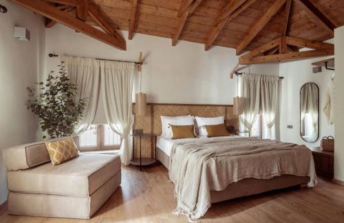 Villa Frontale - Restored Villa with Pool Perfect for 6 Nestled Next to a Traditional Olive Mill and Local Farms Offering Authentic Hospitality and Organic Delights By Villa Mana Gers - Foto 4