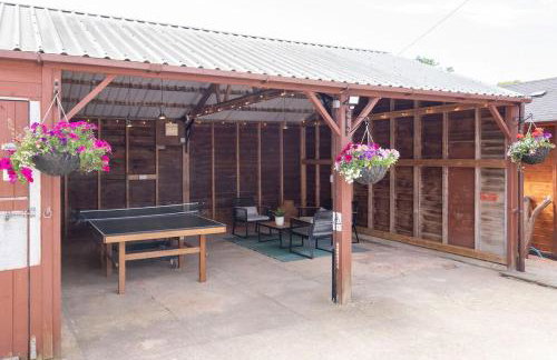 Beautiful Danford House & Lodge with Hot Tub - Foto 16