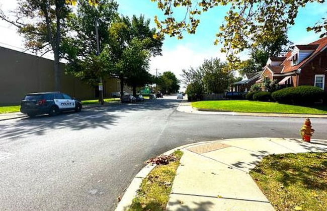 Cozy Walk up King Bed Fast Wifi - Foto 34