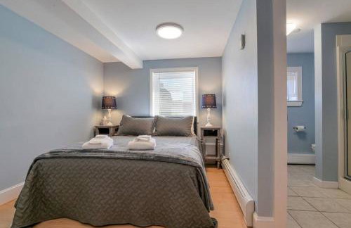 2BR Apt w/ 3 min Walk to downtown SWH - [Low Tide] - Foto 2