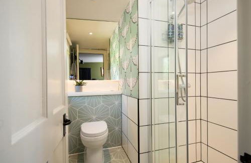 Bastle Retreats Cabin with hot tub - Foto 11