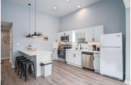 Charming 3br/2ba Gem Close to Downtown/ Riverwalk - Foto 16