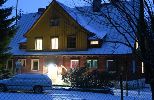 Strażnica Pod Lasem - Foto 3