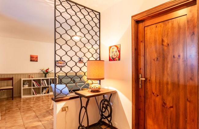 2 bedroom Apartment in Colico with garden and terrace - Photo 9