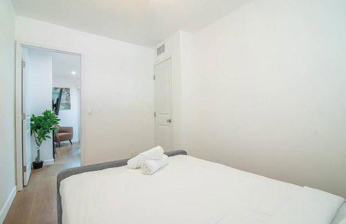 2BR Plus Bonus Room and Pool Access Near Universal Studios - Foto 35