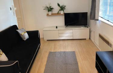 Cosy Flat behind a CreekBeach in Grays - Foto 36