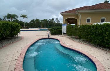 Modern Tropical Family Retreat near Legoland, Disney, Universal and Bok Towers - Foto 23