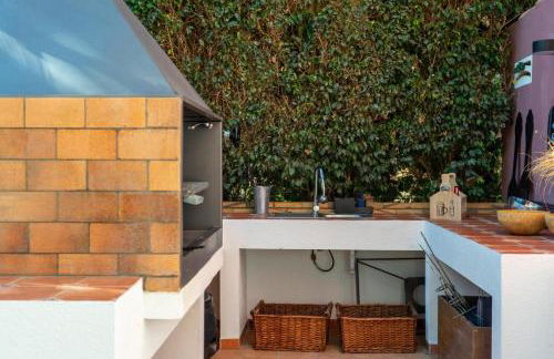 10 Bedroom 5 Star Luxury Villa & Heated Pool for 5 to 28 Guests near Alicante - Foto 12