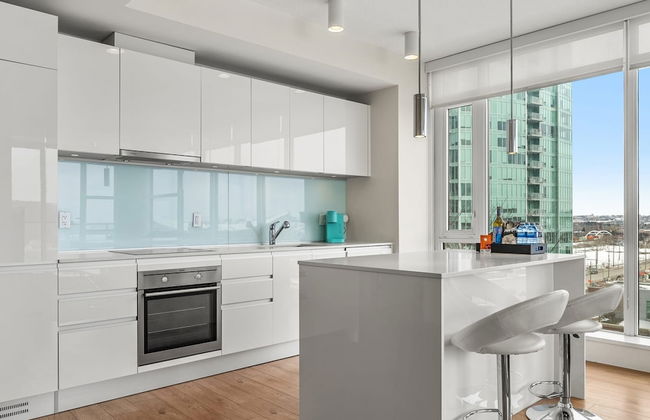 By Stampede Free Parking Banff Pass Wine More - Photo 10