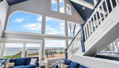 Sunset Haven with Hot Tub Lake Michigan Views Family Friendly - Foto 3