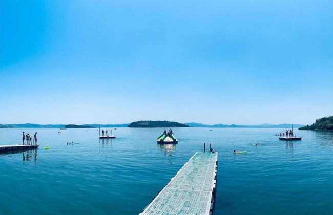 Serene Lakeview Apartment - Foto 35