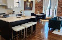 The Luxe Building- 2 Bedroom Apartment in Metropolis - Photo 4