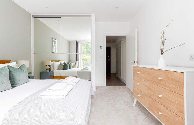 Luminous 2 Bed Balcony Flat in Islington - Foto 7