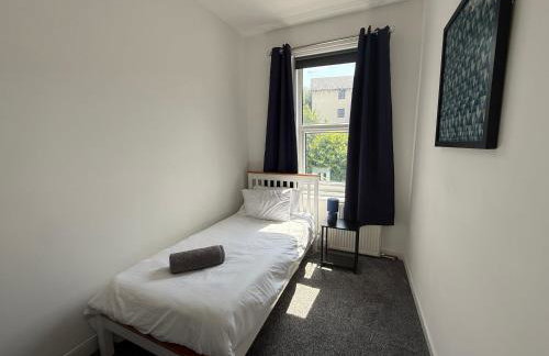 Coxon - 5 Bdrm 6 beds Perfect 4 contractor - Foto 8