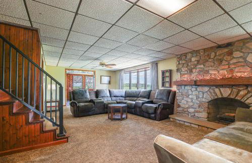 Wellsboro Farmhouse with Grill and Fire Pit! - Foto 7