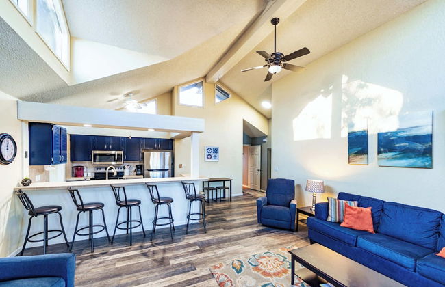 Serenity Now Quiet 4 BDR Next to Margaritaville! - Photo 17