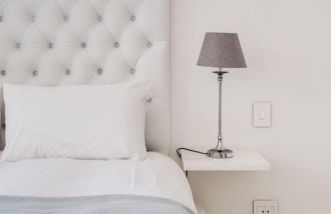 Villa Bleu Blanc in Camps Bay With Pool and Views - Foto 64