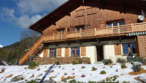 Premier étage d'une ferme rénovée - Foto 3