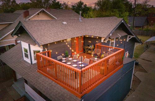 Sleeps 16 - Roof Top - Game Room - Pet Friendly - Foto 1
