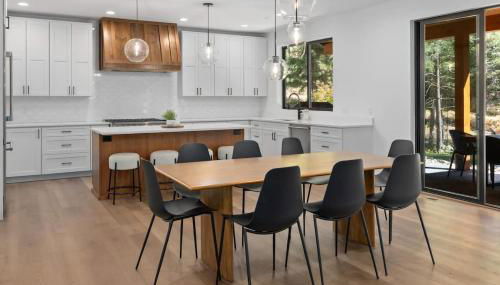 Old Grove Retreat in Suncadia- Gourmet Kitchen, Hot Tub, BBQ, Firepit, Outdoor Seating, Smart TVs, Hi-speed Wi-Fi - Foto 2