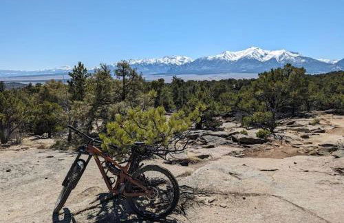 Dogs OK! Prime Home Base minutes to Downtown and Trails - Foto 46