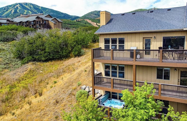 Lucky Bill by Avantstay Lake Views, 15mins to Park City Mtn - Photo 8