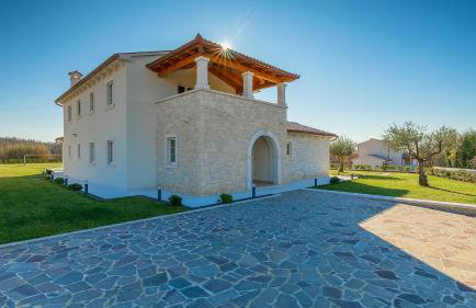 Beautiful villa Jurasi with outdoor pool in Tinjan - Foto 10
