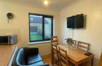 6 Bedroom House For Corporate Stays in Corby Suitable for Nightshift Workers - Foto 9