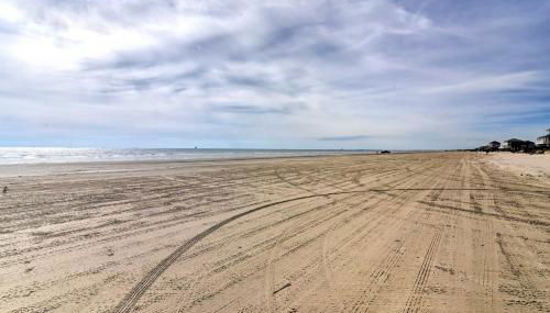 half Mi to Gulf Family Home in Crystal Beach! - Foto 2