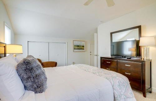 The White Elephant Inn Getaway with Pool and Hot Tub! - Foto 23