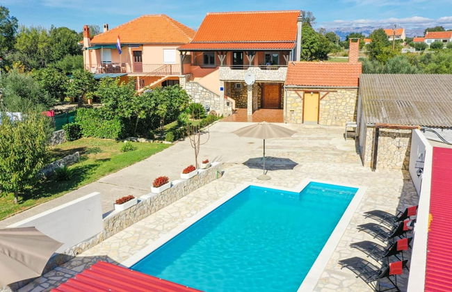 Charming Villa in Poličnik with Swimming Pool - Photo 13