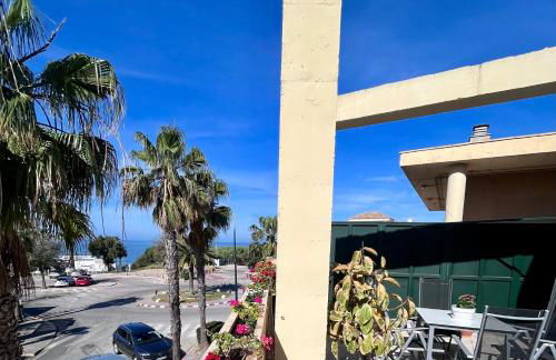 GATU Villa Atardecer en la playa de las Redes " Preferente mayores de 21 años y familias " - Foto 32