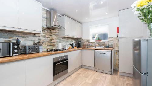 Central Saltburn 2 bed family apartment - Foto 1