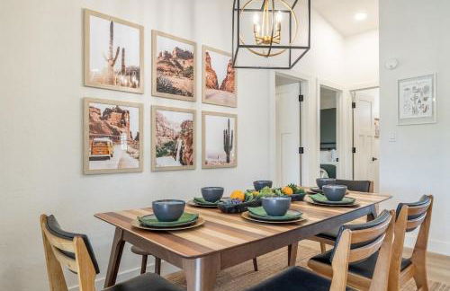 Bus Stop Saloon - Cave Creek with Spa - Photo 24