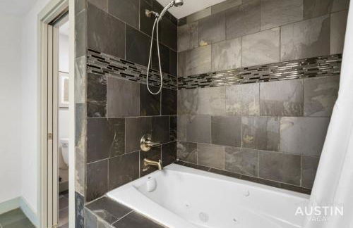 Hot Tub Hideaway an Incredible Hangout plus Amenities - Foto 41