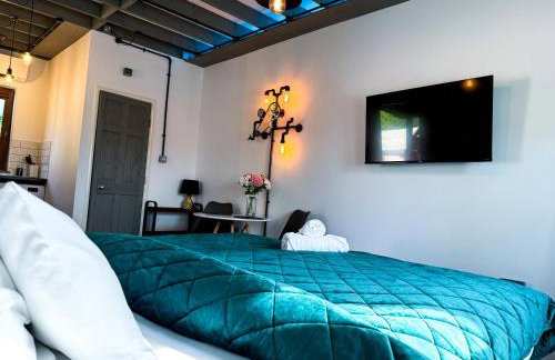 Unique Studio Apartment with Private Garden - Foto 12