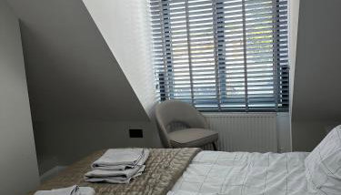 Fire Station View-Central-2 king beds-Brand new interior - Foto 3