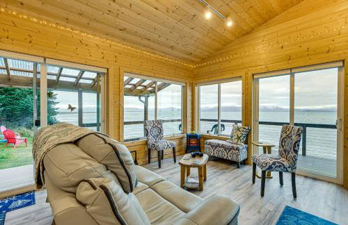 Deck and Panoramic Views Bayfront House in Homer! - Foto 1