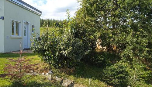 Het rustige huisje in de velden met wifi , leidingwater,enz - Photo 5, Garden, Garden view