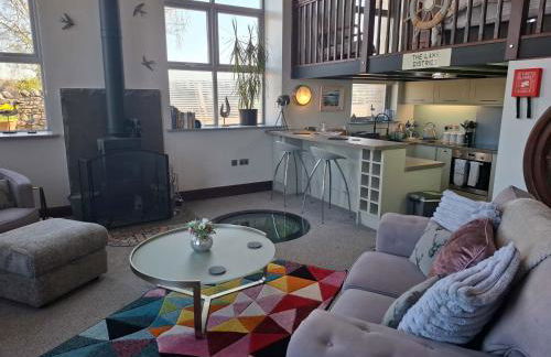 The Dairy, Yealand Redmayne in a rural setting, bring your dogs and horse - Photo 1