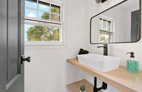 Fire pit ~ Game Room ~ near NYC ~ Modern Luxury - Foto 20