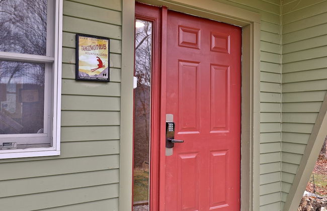 The Tanglewood Lodge: Amazing Ski Home For Groups. Hot Tub. Close To Killington Resort! 4 Bedroom Home - Photo 37