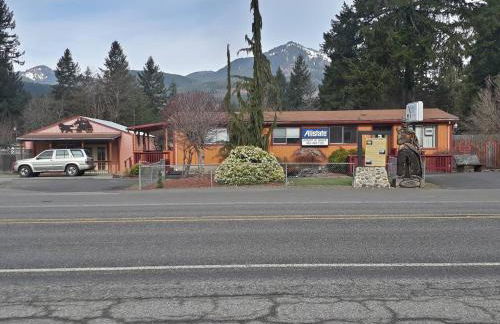 Little Cabin in Packwood - Photo 10